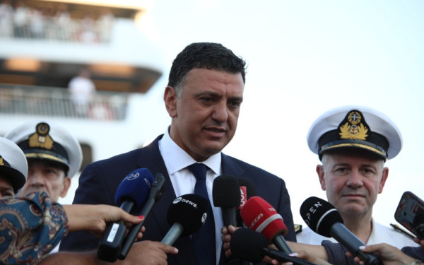 Κικίλιας από το λιμάνι του Πειραιά: «Η ασφάλεια πάνω από όλα» - Το πλάνο για τα 10,7 εκατομμύρια επιβάτες (βίντεο)