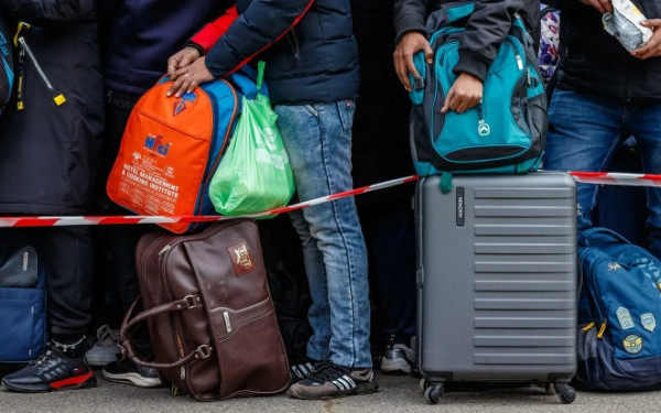 Πώς θεραπεύεις κάποιον που είναι διαρκώς σε φυγή; Η καινοτόμος έρευνα «Healing Roots» στην Ελλάδα