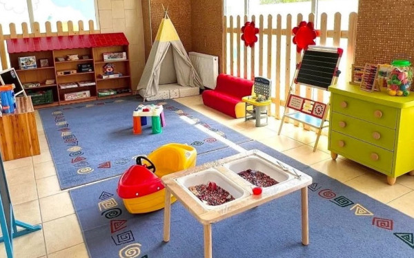 Montessori Baby School: Η ανεξαρτησία, η αγάπη και η βιωματική μάθηση ως πυξίδα