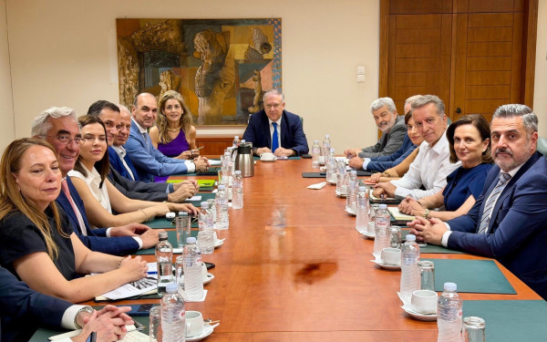 Τ. Θεοδωρικάκος: Από 31 Αυγούστου η εθνική πρωτοβουλία μείωσης των τιμών σε βασικά προϊόντα