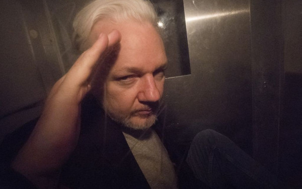 Το Ανώτατο Δικαστήριο «τελειώνει» τον Assange