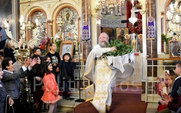 Πρώτη Ανάσταση: Σείστηκαν οι ναοί - Δείτε βίντεο από Κέρκυρα, Χίο, Ζάκυνθο και και Νάξο