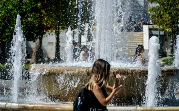 Αλλάζει από βδομάδα το σκηνικό του καιρού: Θερμή εισβολή με σκόνη - Μέχρι και τους 39°C ο υδράργυρος