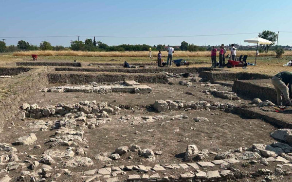 Η ζωή των αρχαίων ανθρώπων αποκαλύπτεται μέσα από ανασκαφές στην Πέλλα - Ερευνητές από το εξωτερικό στο έργο
