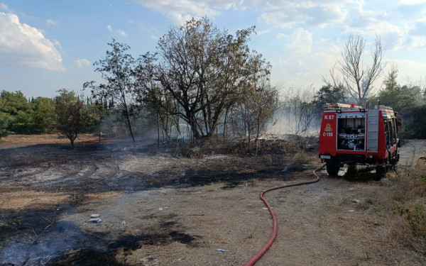 Κομοτηνή: Δύο πυρκαγιές μέσα σε λίγα λεπτά - Σωτήρια η επέμβαση Πυροσβεστικής και εθελοντών