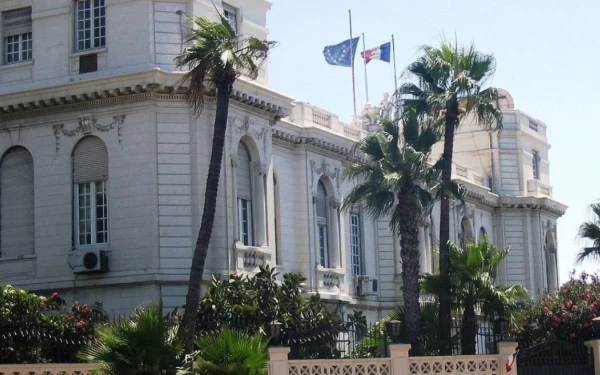 Συναγερμός στην Αθήνα: Απειλητικό τηλεφώνημα για βόμβα στη γαλλική πρεσβεία - Κλειστή η Ακαδημίας