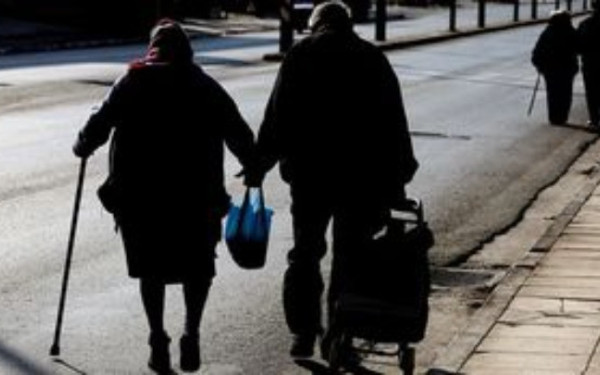 Υγεία: Πώς κερδίζουμε 13 επιπλέον χρόνια χωρίς άνοια αποφεύγοντας 3 παράγοντες κινδύνου