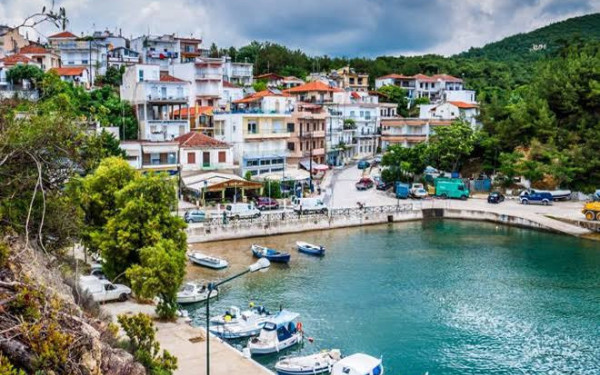 Καβάλα και Θάσος «προσπέρασαν» κατασκευαστικά τη Χαλκιδική