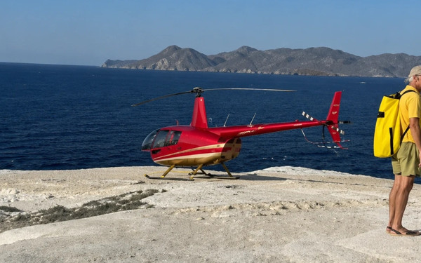 Μήλος: Παρέμβαση εισαγγελέα για την προσγείωση ελικοπτέρου στο Σαρακίνικο (βίντεο)