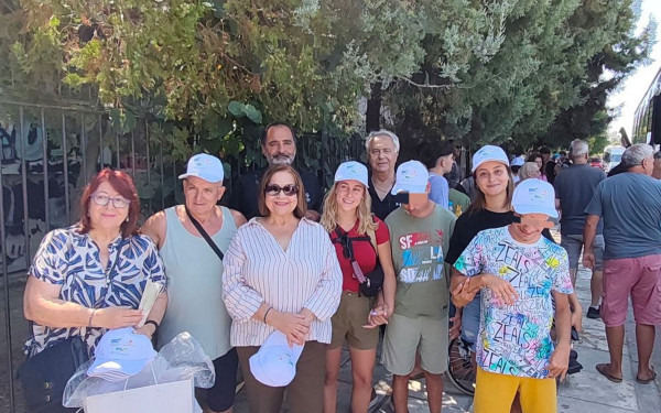 Καλαμαριά: Αναχώρησαν για κατασκήνωση στο Οφρύνιο Καβάλας 70 δημότες ΑμεΑ