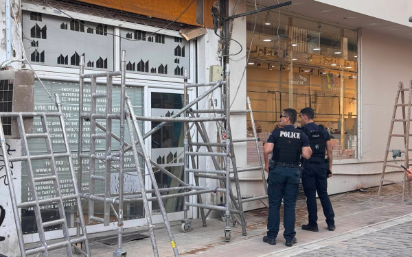 Θεσσαλονίκη: Αυτοψία του Δήμου στο διατηρητέο μετά την κατάρρευση του στεγάστρου