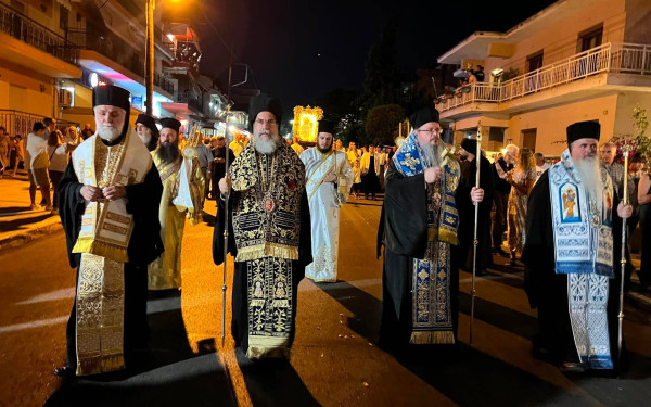 Νέα Μηχανιώνα: Ρίγη συγκίνησης στη λιτανεία της Παναγίας Φανερωμένης - Προσκυνητές από όλη τη Βόρεια Ελλάδα κατέκλυσαν τον ναό