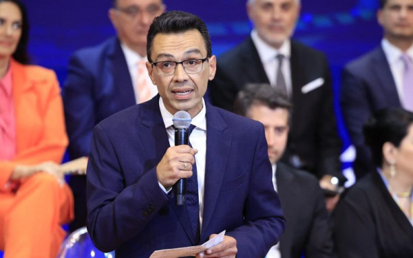 Παραιτήθηκε ο Σωτήρης Σέρμπος από σύμβουλος του πρωθυπουργού για θέματα εξωτερικής πολιτικής