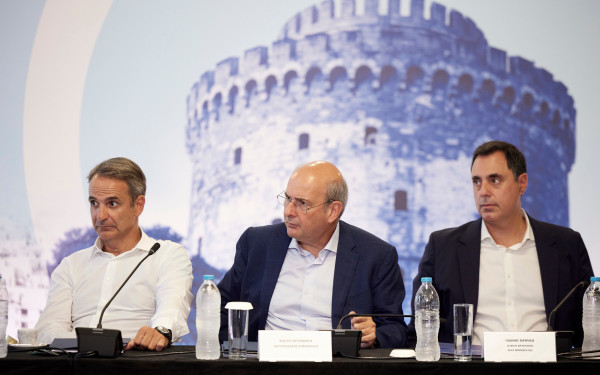 Ο Άγιος Φανούριος, τα μικρά έργα και οι απουσίες των υπουργίνων