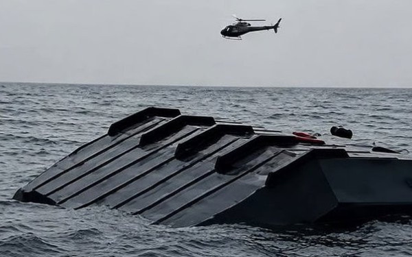 Ανετράπη επιβατικό πλοίο στη Ζιμπάμπουε στα νερά της λίμνης Καρίμπα - Τουλάχιστον 15 νεκροί