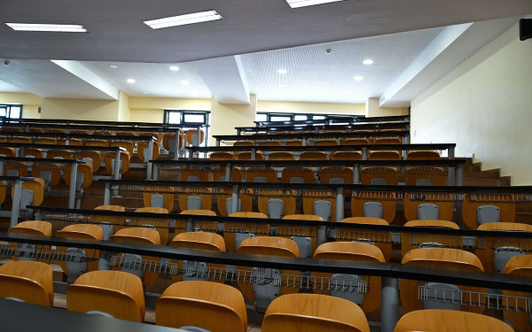 Μη Κρατικά Πανεπιστήμια: «Μύλος» με τις άδειες λειτουργίας τριών ιδρυμάτων