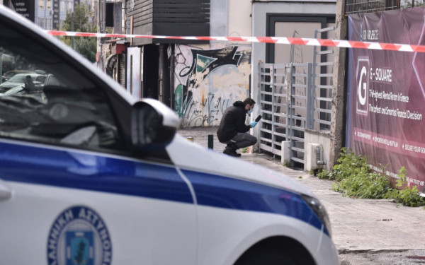 Θεσσαλονίκη: Πυροβολισμοί  στο κέντρο της πόλης - 40χρονος πήγε με καραμπίνα σε κατάστημα ψιλικών