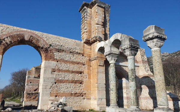 Η Λ. Μενδώνη στην ανάδειξη του αρχαιολογικού χώρου των Φιλίππων στην Καβάλα - «Η σημασία τους ξεπερνά τα όρια και της ίδιας της χώρας»