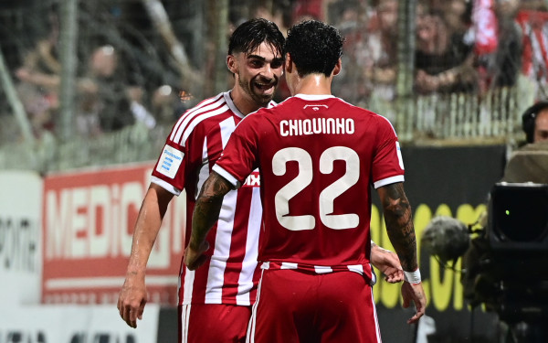 Super League: Διπλό ο Ολυμπιακός, σοκ στο 90'+7' για την ΑΕΚ