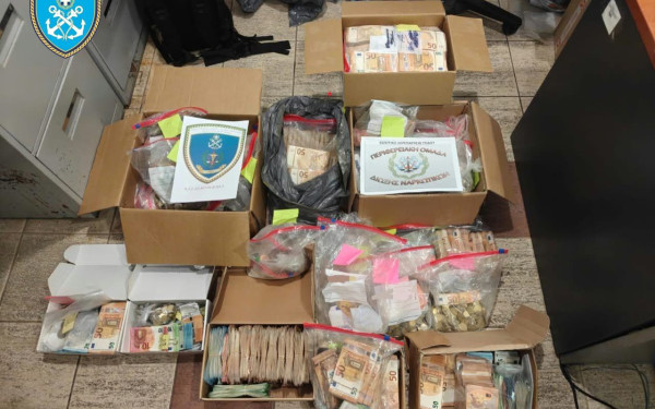 Από τη βαλίτσα με την κοκαΐνη στον Πειραιά... στο 1 εκατ. ευρώ σε μετρητά σε Real Estate της Ρόδου