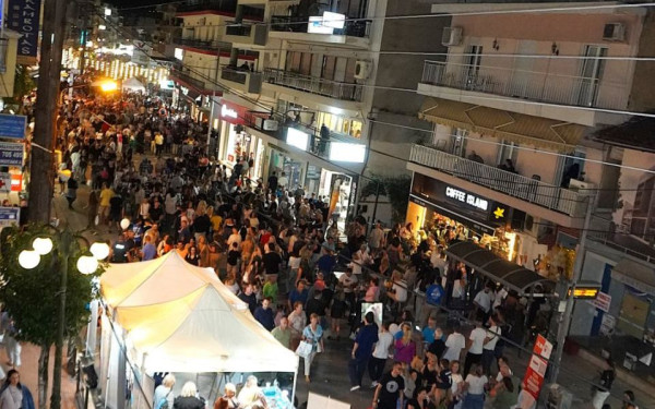 4η Λευκή Νύχτα Ευόσμου: Μια βραδιά που ένωσε την αγορά, τον πολιτισμό και την πόλη
