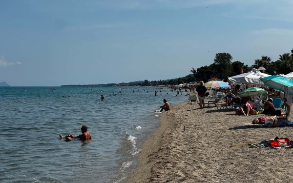Οι τελευταίες βουτιές των Θεσσαλονικέων πριν... το φθινόπωρο