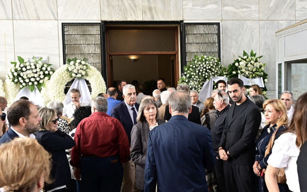 Μαργαρίτα Παπανδρέου: Ο πολιτικός κόσμος την αποχαιρέτησε στο Α νεκροταφείο Αθηνών
