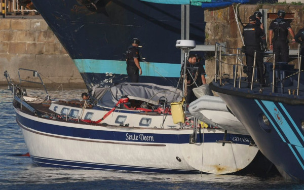 Ισπανία: Κατασχέθηκαν 2,1 τόνοι κοκαΐνης σε γιοτ ανοιχτά της Γαλικίας