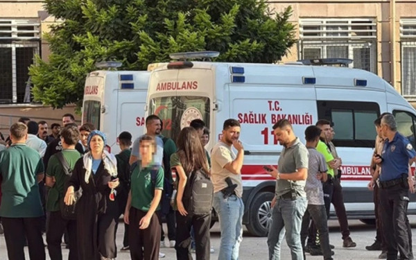 Τουρκία: Ένοπλη επίθεση έξω από λύκειο στη Μανίσα - Τουλάχιστον τέσσερις μαθητές τραυματίες (βίντεο)