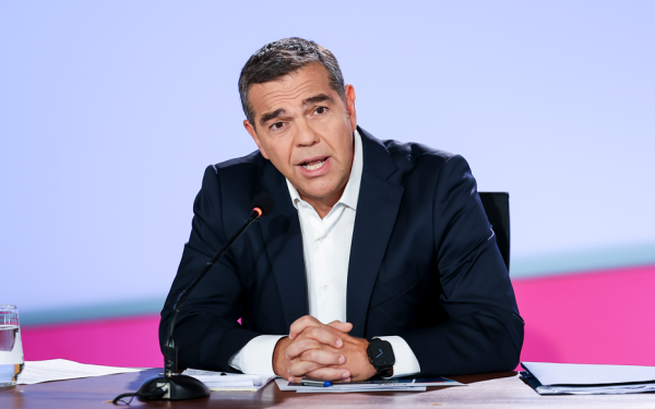 Το Υπουργείο Οικονομικών απαντά με παραδείγματα και ερωτήσεις στο «πρόγραμμα Τσίπρα» - Μέτρα των 40 δισ. κοστολογούνται με 7,5 δισ.