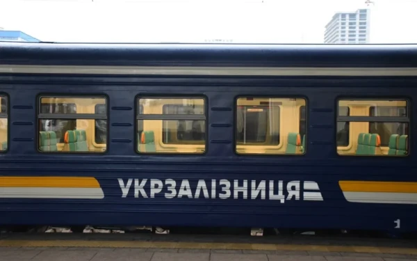 Ουκρανία: Ρωσικά πλήγματα σε επιβατική αμαξοστοιχία, λίγο μετά την αναχώρηση ευρωπαίων και αμερικανών αξιώματα΄ήχων