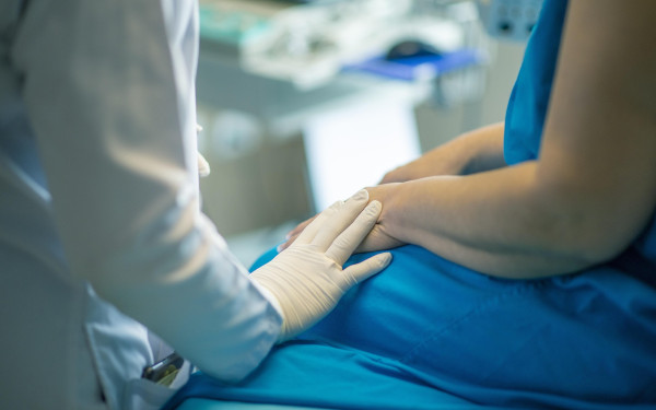 Εντοπίστηκε παράνομο ογκολογικό τμήμα σε ιδιωτική κλινική της Θεσσαλονίκης