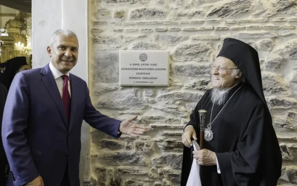 Κωνσταντινούπολη: Θυρανοίξια του ιστορικού ναού Αγίου Χαραλάμπους από τον Οικουμενικό Πατριάρχη