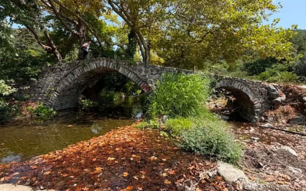 Δήμος Αριστοτέλη: Ξεκινούν εργασίες για τη διάσωση και ανάδειξη των πέτρινων γεφυριών σε Γομάτι και Μ. Παναγία
