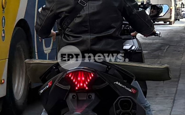Θεσσαλονίκη: Δικυκλιστής κυκλοφορούσε με καραμπίνα στο κέντρο της πόλης