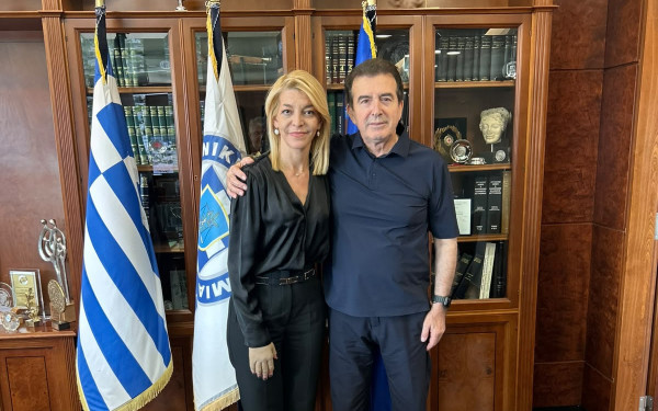 Τον Μιχάλη Χρυσοχοΐδη επισκέφθηκε η Αφροδίτη Νέστορα