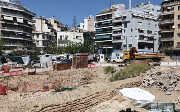 Κυψέλη: Καθιζήσεις έως 4 φορές πάνω από το όριο λόγω Μετρό - Τι ζητά ο Δήμος Αθηναίων και κάτοικοι
