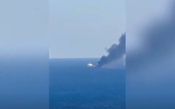 Μύκονος: Εκκενώθηκε το BLUE CARRIER 2 που πήρε φωτιά - Στην Τήνο με ασφάλεια οι 29 επιβαίνοντες