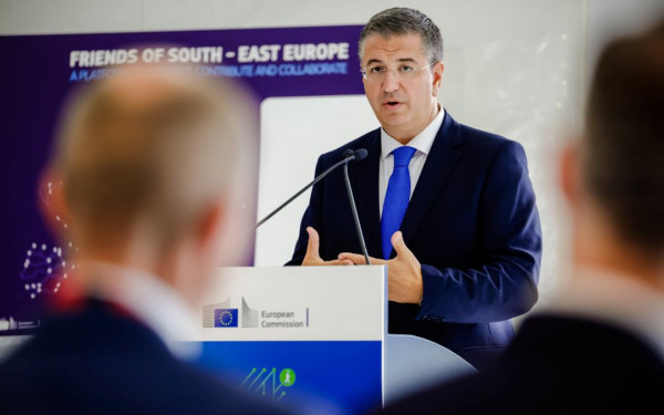 Απ. Τζιτζικώστας: «Στις 4/11 θα παρουσιάσω την πρώτη ενιαία ευρωπαϊκή πολιτική για τον τουρισμό»