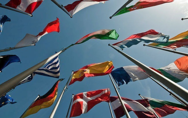 Περικοπές 141 δισ. ευρώ προτείνει η Ιρλανδική προεδρία για το νέο Προϋπολογισμό της ΕΕ