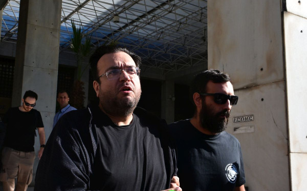 Υπόθεση ΕΦΚΑ: «Δεν αποφάσιζα για τις εισφορές» ανέφερε ο Καμπούρης, τι υποστήριξαν η σύζυγός του και οι λογιστές