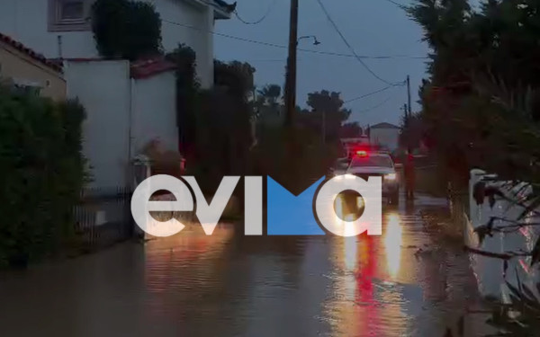 Εκτεταμένα προβλήματα σε Ρόδο, Εύβοια, Σκιάθο και Αττική από την κακοκαιρία - Απαγορευτικό απόπλου λόγω ανέμων έως 10 μποφόρ (βίντεο)
