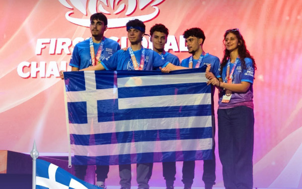 Η ελληνική ομάδα «FIRST Global Challenge» κέρδισε το χάλκινο μετάλλιο σε διαγωνισμό ρομποτικής στην Νότια Κορέα