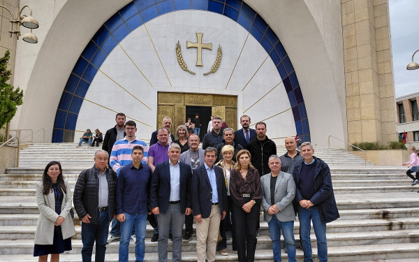 Τίρανα: Επίσκεψη του Κώστα Γκιουλέκα στον Ορθόδοξο Καθεδρικό Ναό των Τιράνων