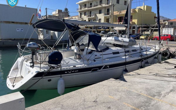 Κατασχέθηκαν 360 κιλά κάνναβης σε ιστιοφόρο ανοιχτά της Χίου - Συνελήφθησαν 2 άτομα (βίντεο)