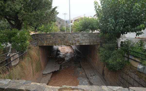 Κρήτη: 485 κλήσεις στην Πυροσβεστική από την αρχή της κακοκαιρίας - Σοβαρές ζημιές σε Ηράκλειο και Ρέθυμνο