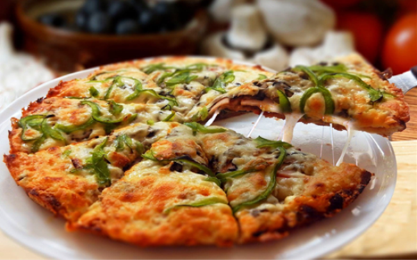 Pizza Greca: Η μυστική συνταγή της πίτσας που έγινε εθισμός