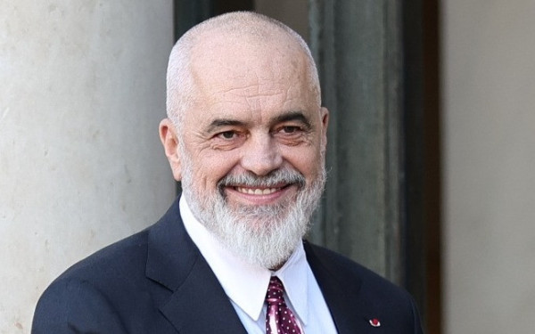 Αλβανία - Έντι Ράμα: Δεν θα παραιτηθώ