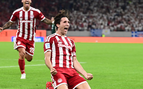 Super League: Ο Ολυμπιακός έσπασε το αήττητο του Παναθηναϊκού και πλησίασε την κορυφή
