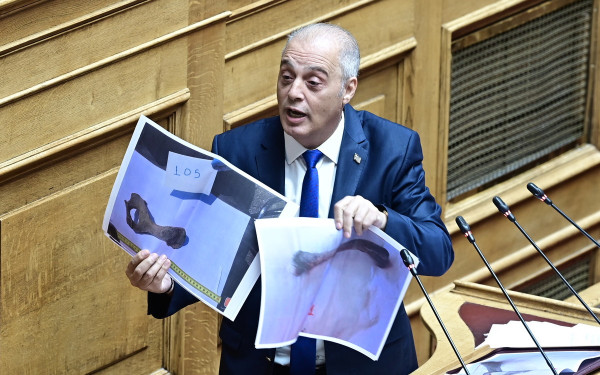 Γ. Φλωρίδης: Τα οστά που έδειξε ο Βελόπουλος ανήκουν σε ζώα για αυτό και δεν είναι στην δικογραφία των Τεμπών
